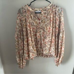 NWT Fate Bubble Hem Top